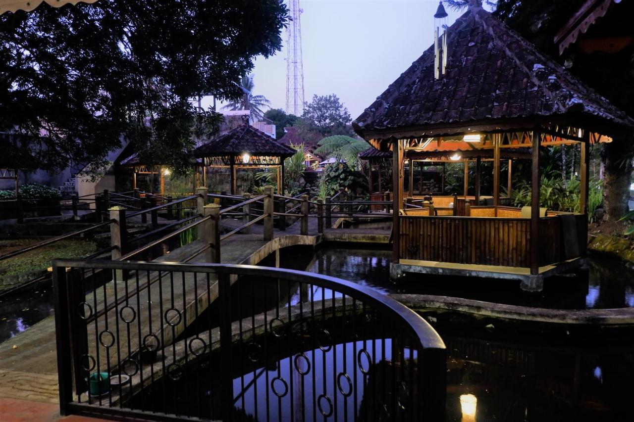 Hotel Minak Jinggo Banyuwangi  Εξωτερικό φωτογραφία